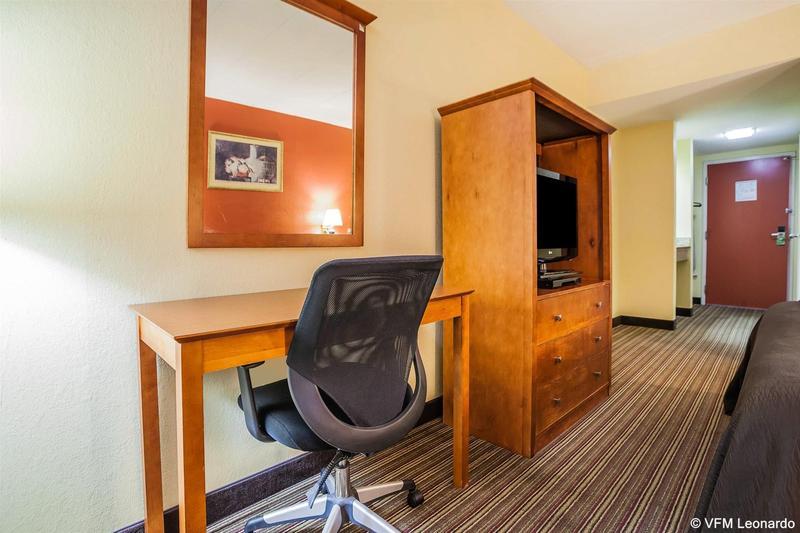La Quinta By Wyndham Philadelphia Airport Hotel